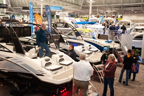 Boat Show Etiquette: The Do’s and Don’ts of Attending a Boat Show